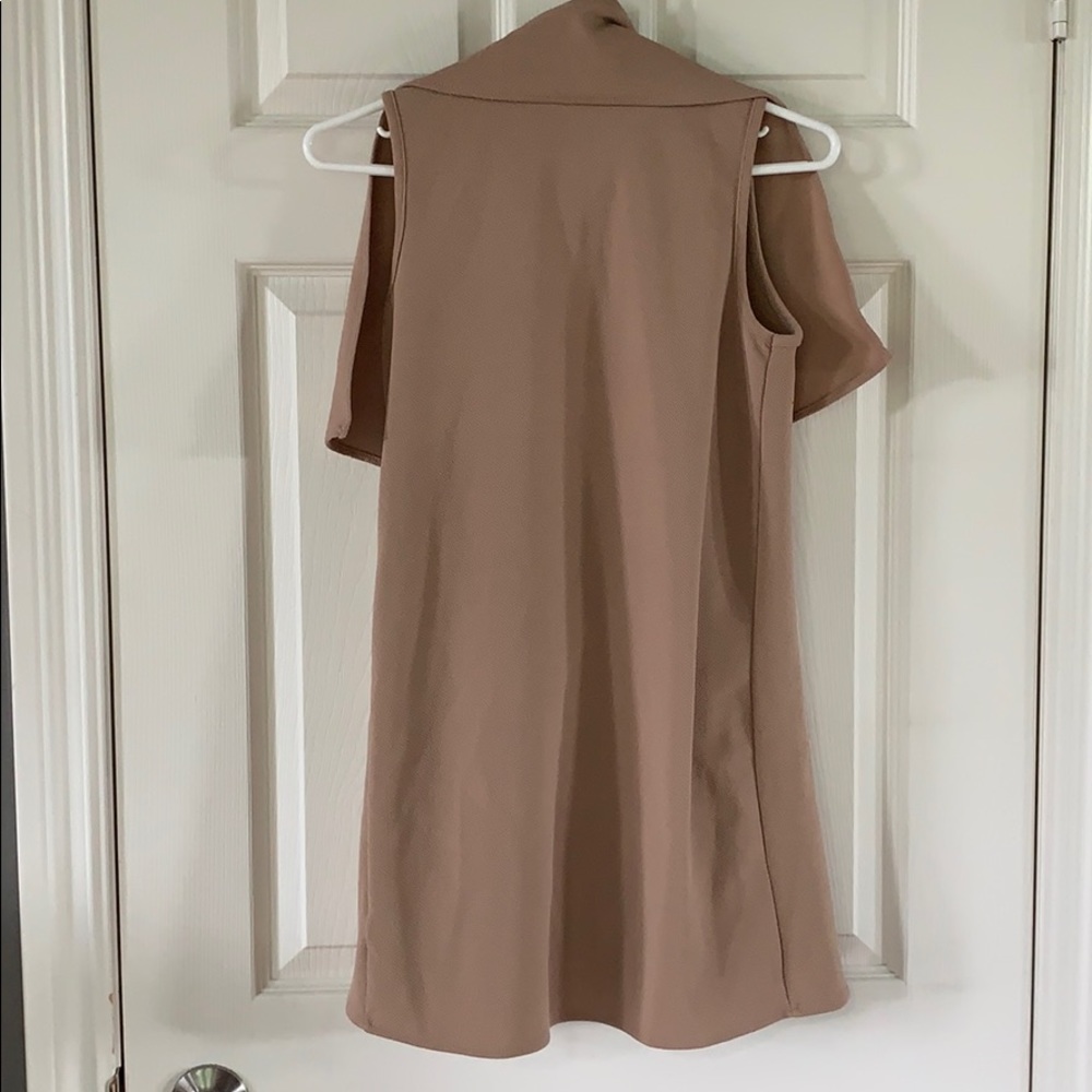 Mendocino Tan Longline Vest - Picture 3 of 4